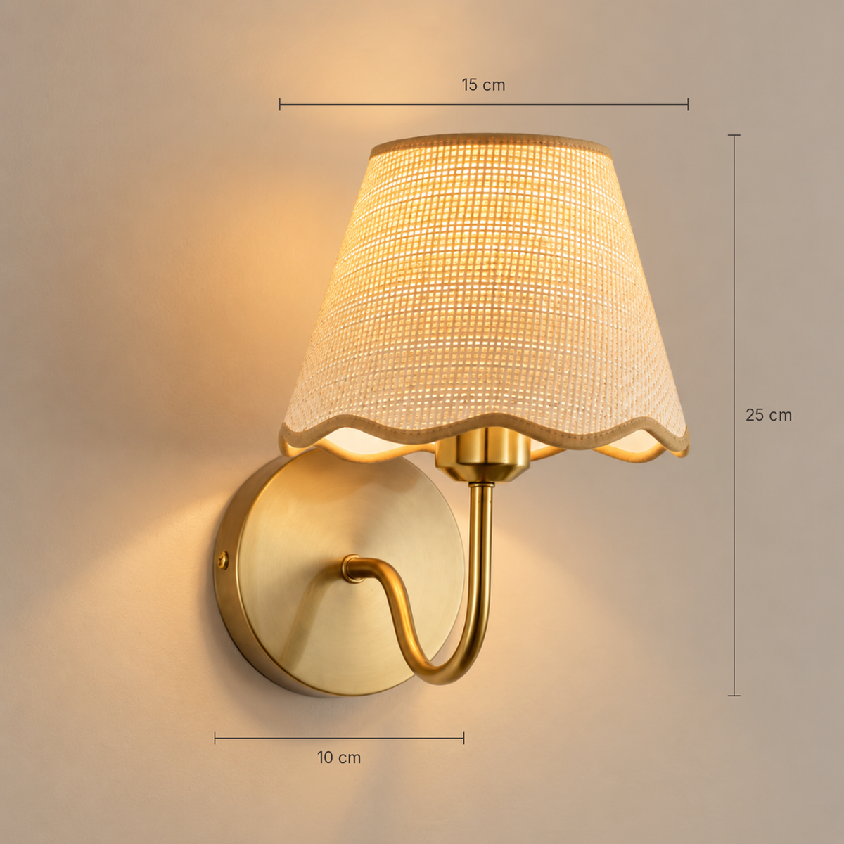 Paloma wall light dimensions: 25 cm tall, 15 cm shade, 10 cm backplate